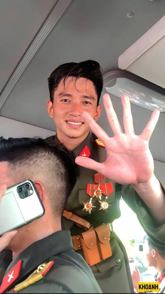 ảnh công an đẹp trai 4d full