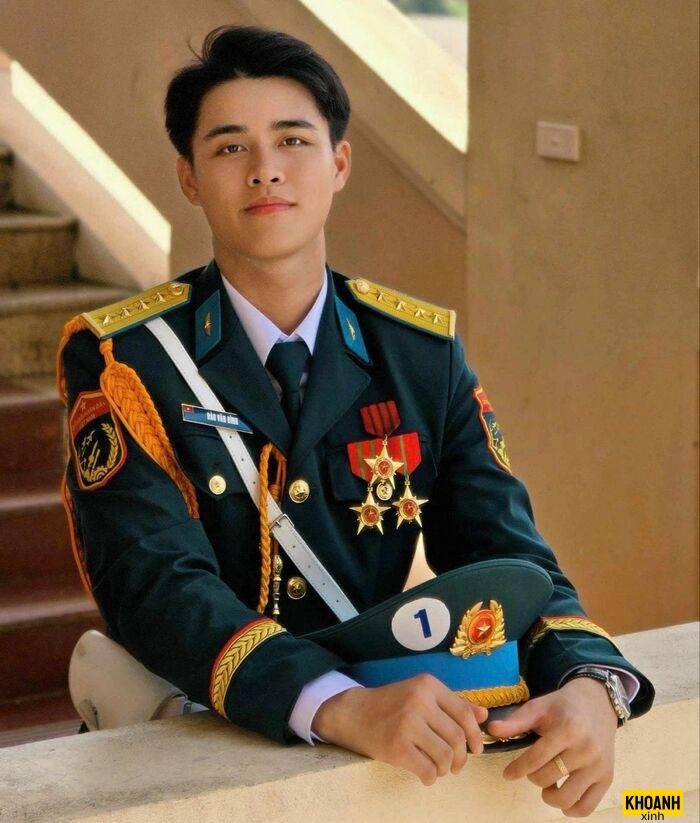 ảnh công an đẹp trai ngầu 3d