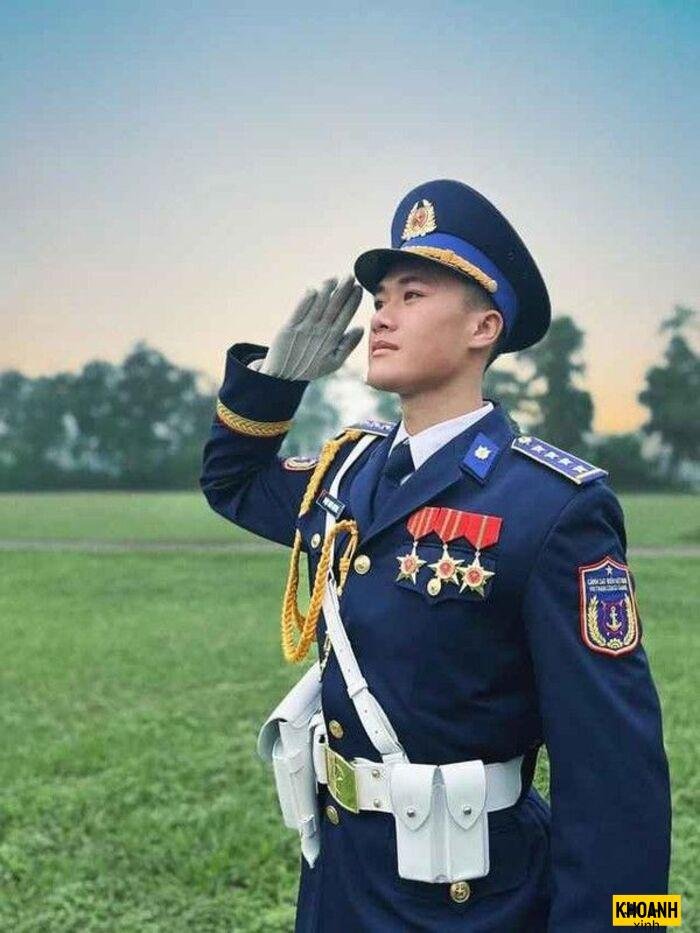 ảnh công an đẹp trai ngầu 5k