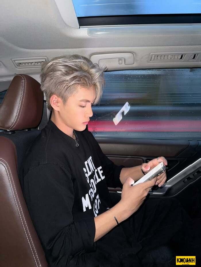 ảnh đẹp trai góc nghiêng