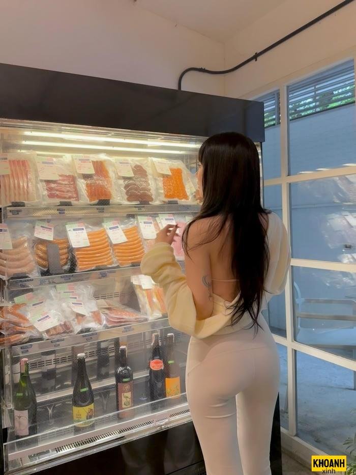 ảnh gái xinh body hd siêu nét quay lưng