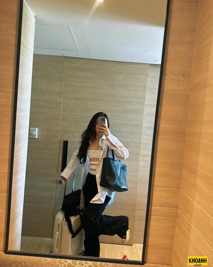 ảnh gái xinh che mặt bằng điện thoại hd