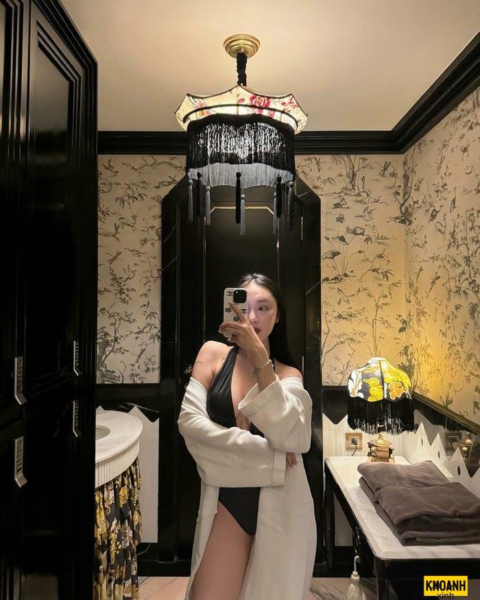 ảnh gái xinh dáng chuẩn che mặt hd