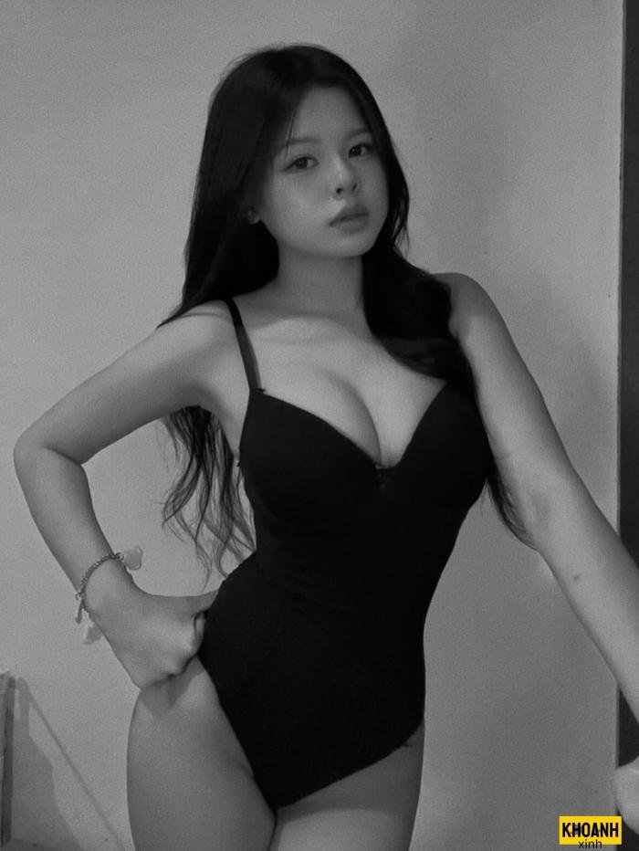 ảnh gái xinh hàn quốc mặc bikini nghệ thuật 4k