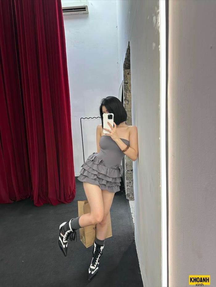 ảnh gái xinh mặc váy ngắn nghệ thuật hd