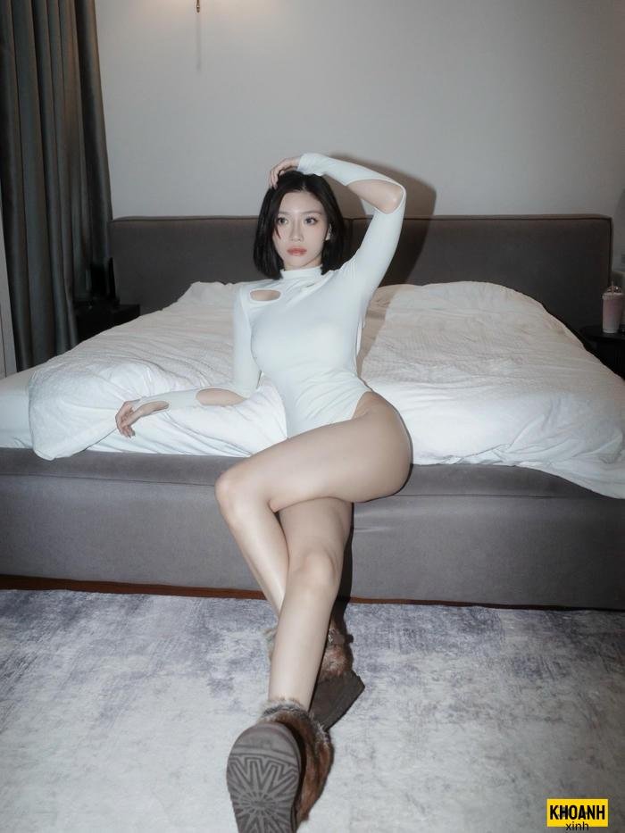 ảnh gái xinh mông to hút mắt