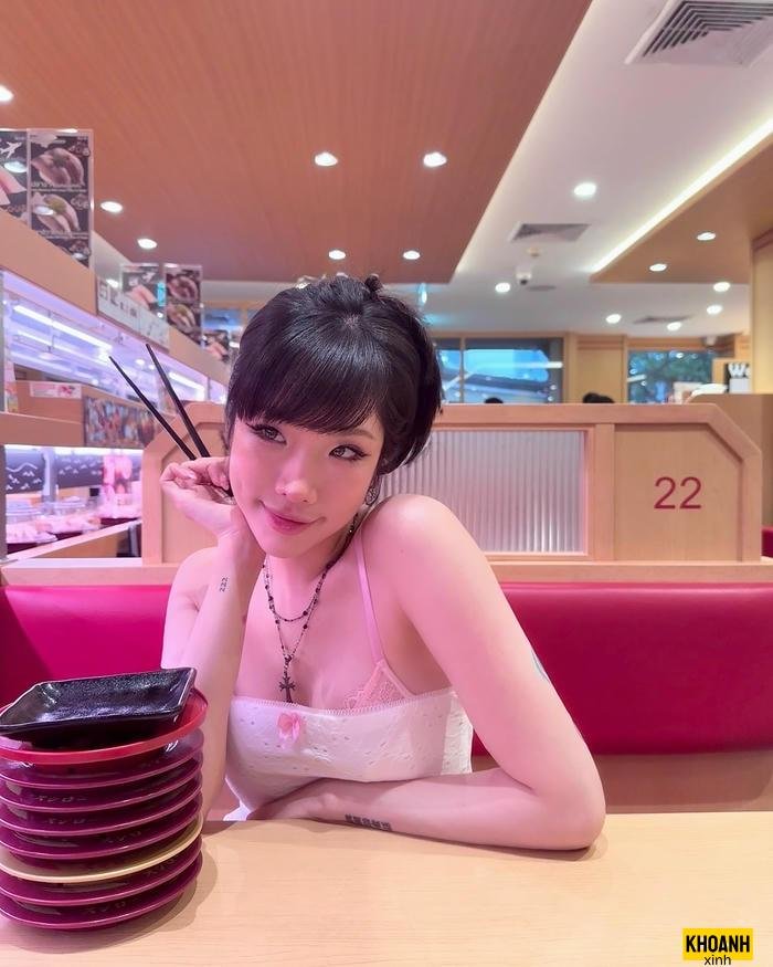 ảnh nền gái xinh thần thái 4k