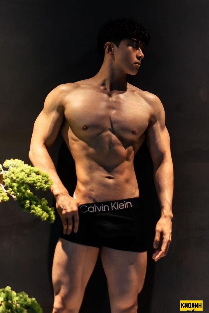 ảnh trai đẹp 6 múi góc nghiêng