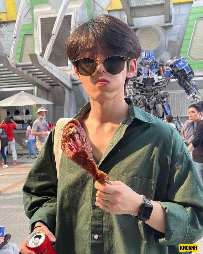 ảnh trai đẹp đeo kính chất hd full