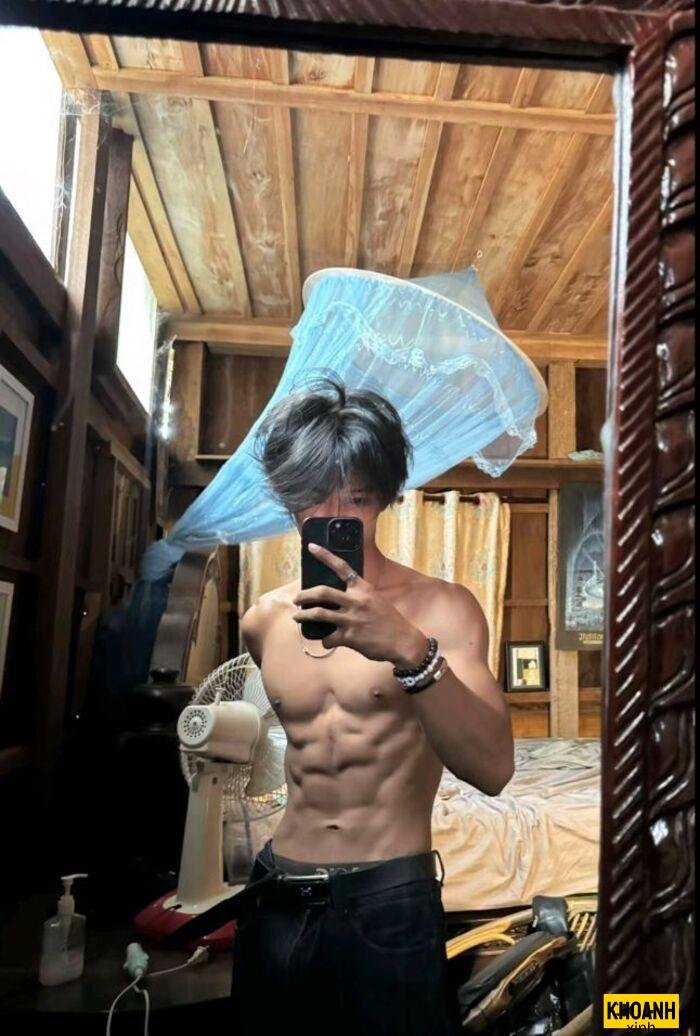 ảnh trai đẹp sáu múi khỏe khoắn