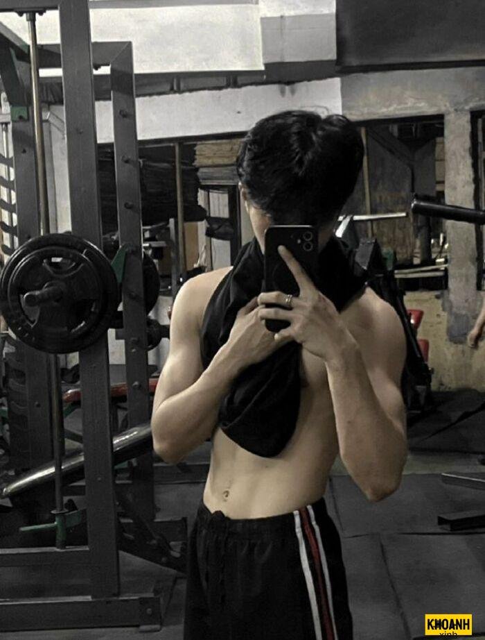 ảnh trai đẹp sáu múi năng động