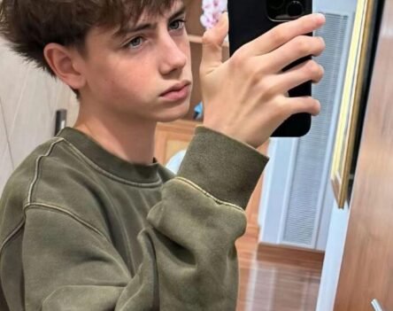 Top 100+ hình ảnh trai đẹp 10 tuổi cực cuốn hút và Cute