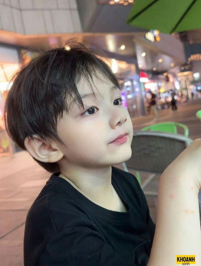 hình ảnh bé trai đẹp 4d
