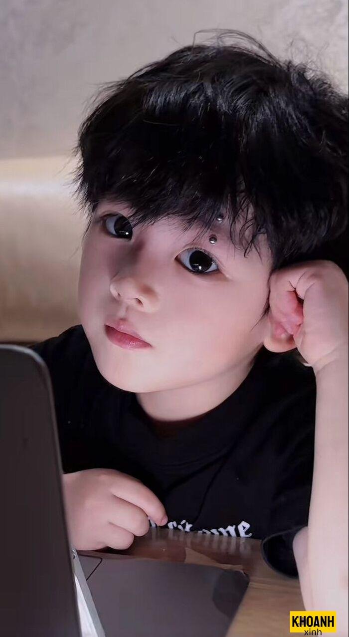 hình ảnh bé trai đẹp 5d full