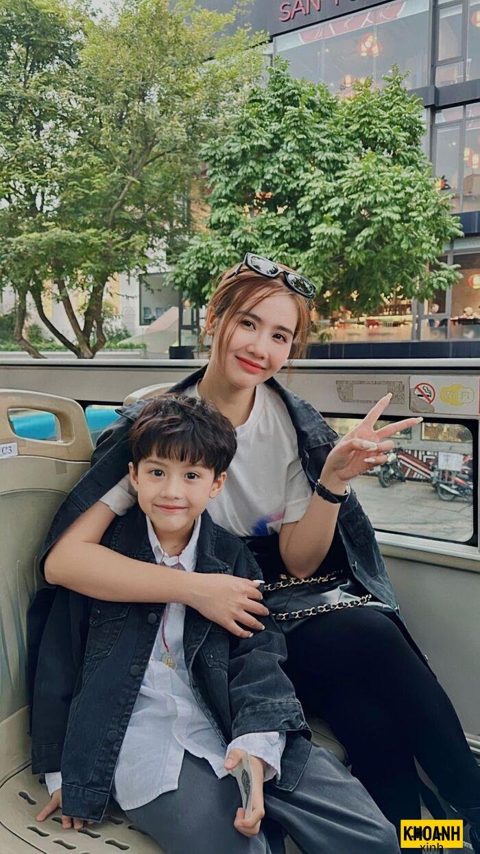 hình ảnh mẹ và con trai đẹp hd