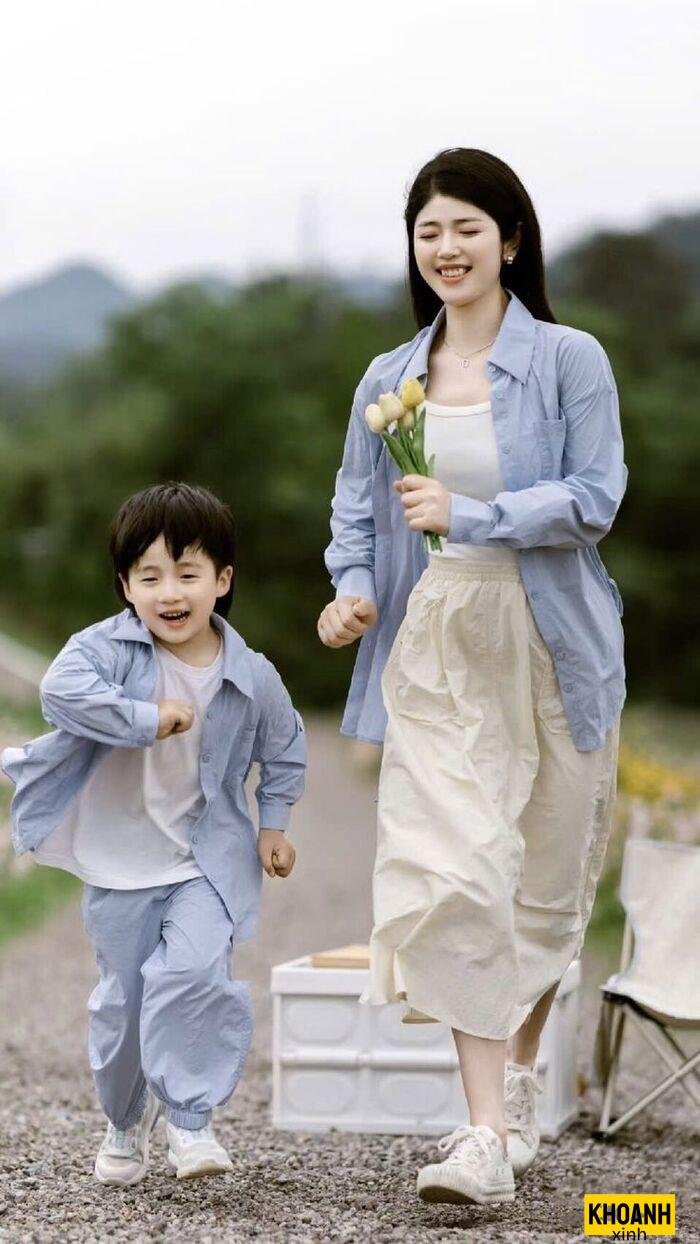 hình ảnh mẹ và con trai đẹp trai 3k