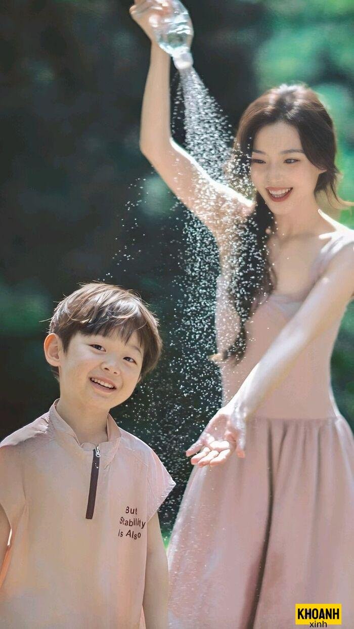 hình ảnh mẹ và con trai đẹp trai hd full