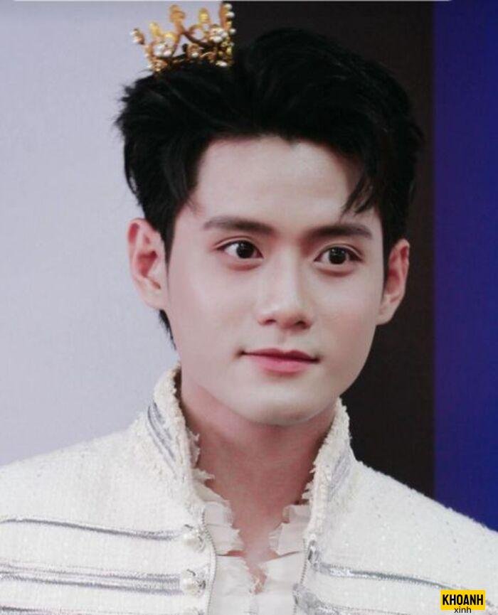 hình ảnh nam việt nam đẹp trai mưa đỏ