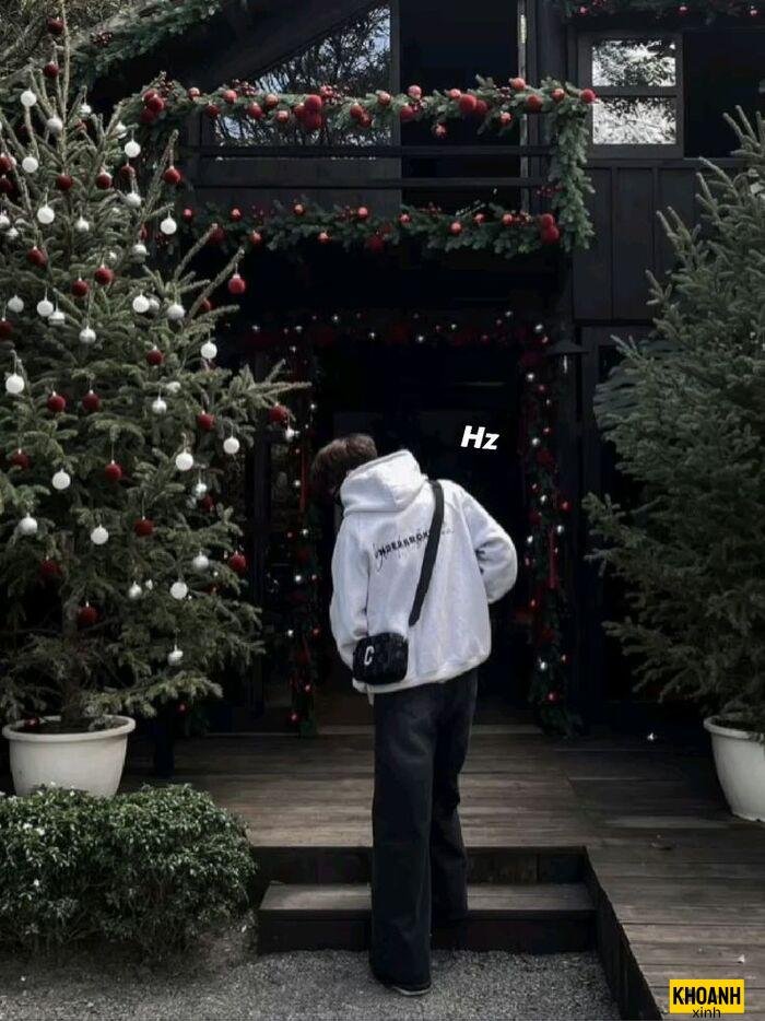 hình ảnh trai đẹp che mặt quay lưng