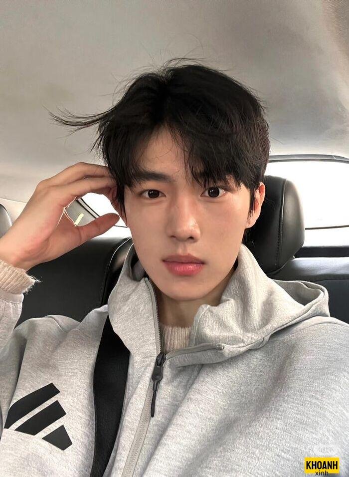 hình ảnh trai đẹp đời thường