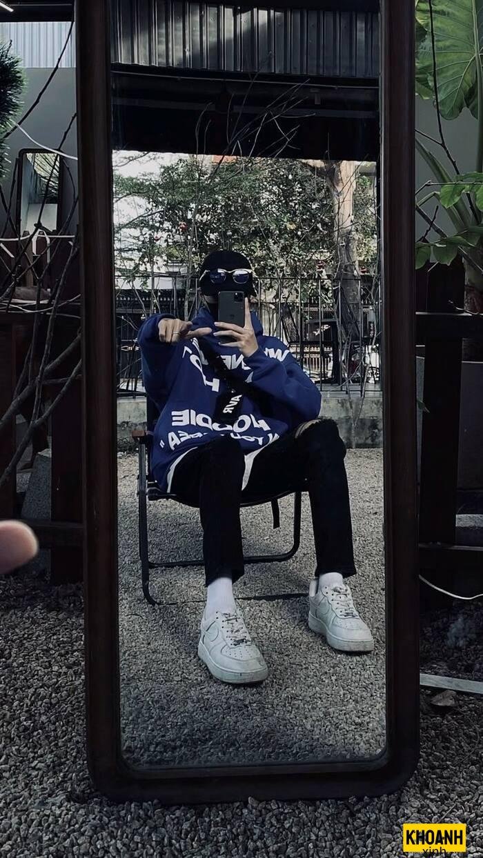 hình ảnh trai đẹp giấu mặt lạnh lùng