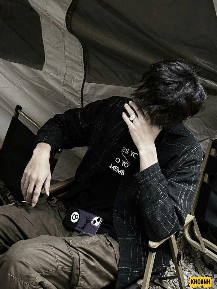 hình ảnh trai đẹp giấu mặt phong cách street