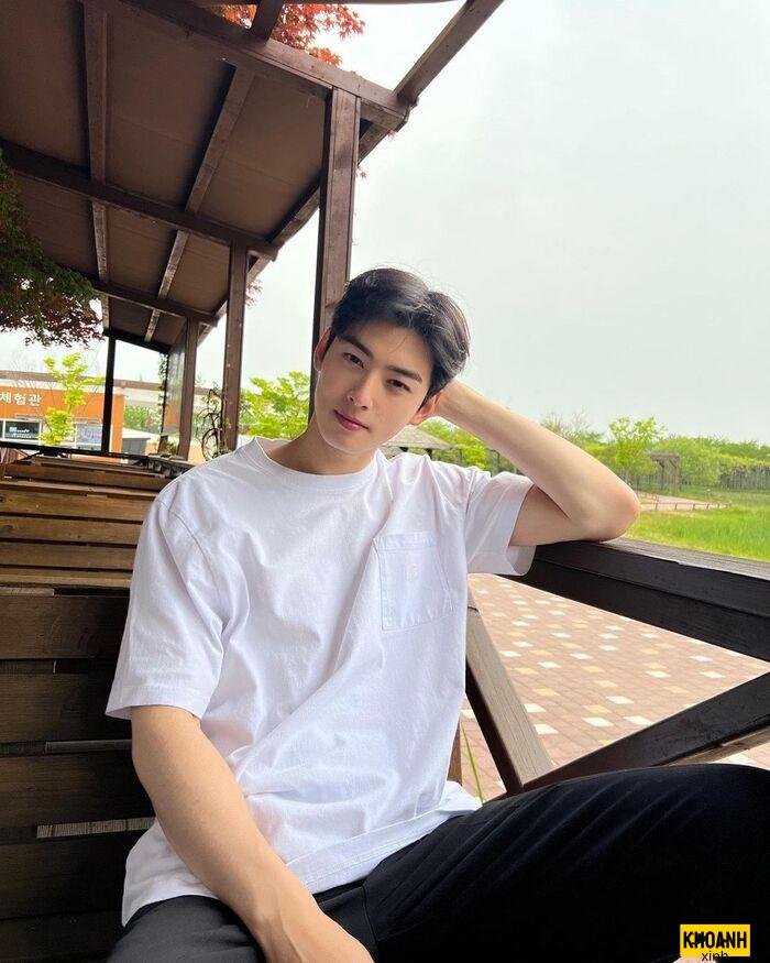 hình ảnh trai đẹp street style đơn giản