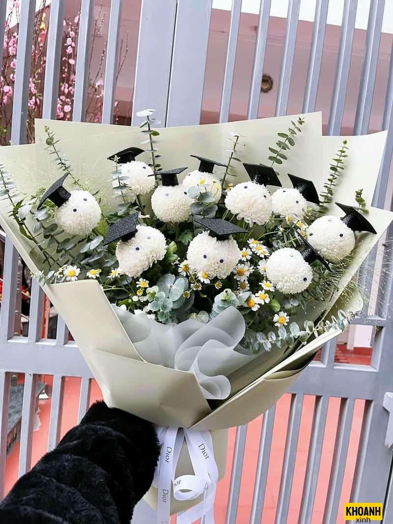 ảnh bó hoa tốt nghiệp