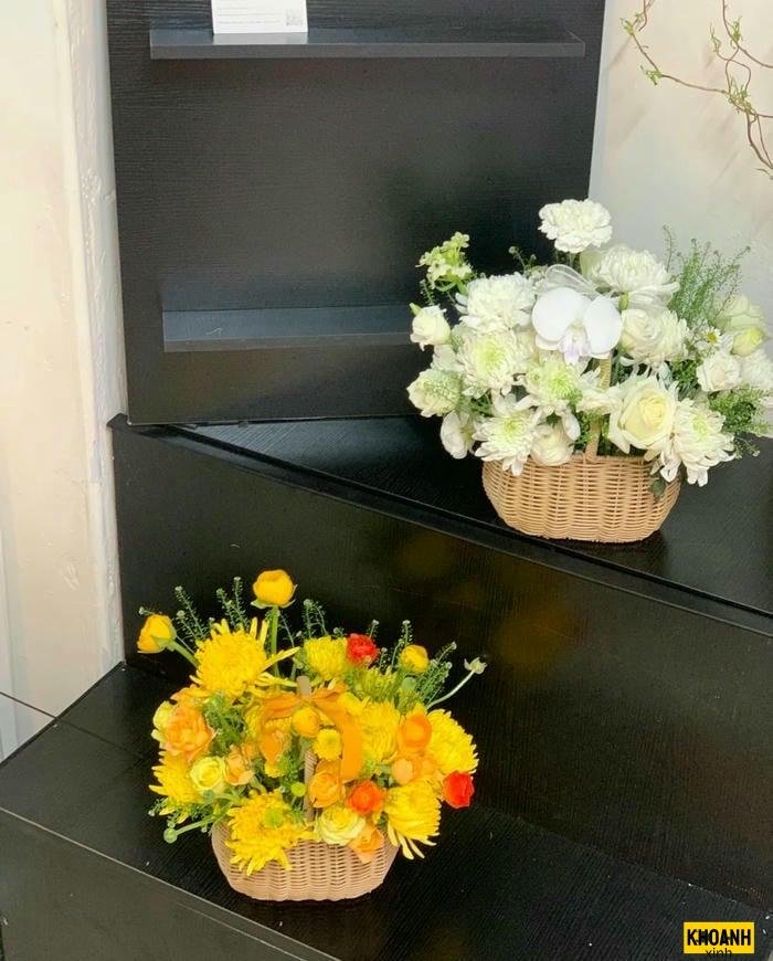 hoa tang mau trang buon