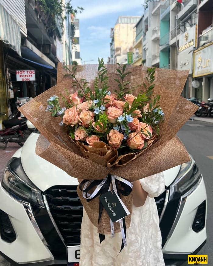 hoa tặng phụ nữ việt